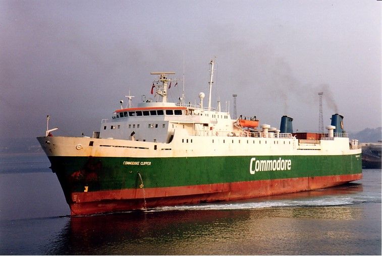 Old Commodore Clipper sunk in Beirut blast