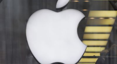 Former Apple executive charged with insider trading