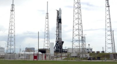 Weather postpones SpaceX launch of supplies to space station