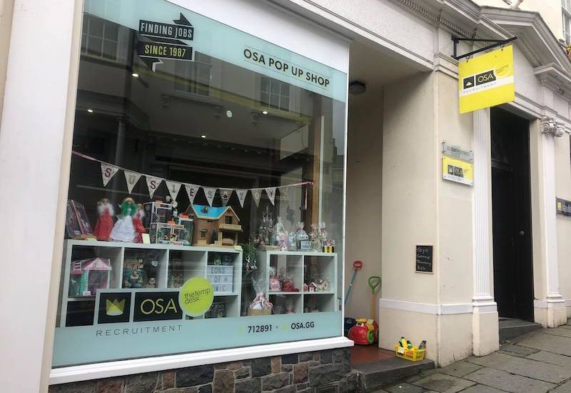 Pop-up shops among students' solutions for struggling High Street