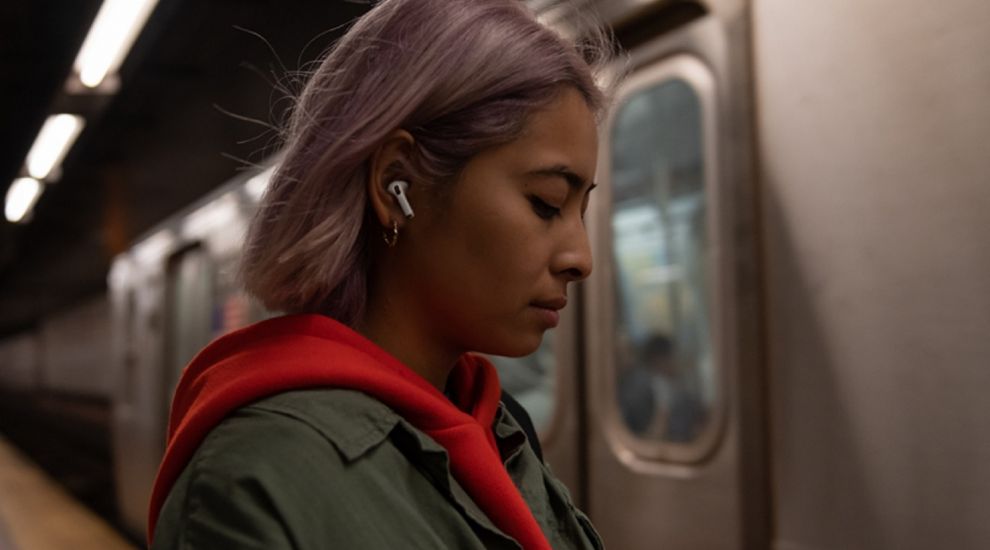 Apple unveils new noise-cancelling AirPods Pro