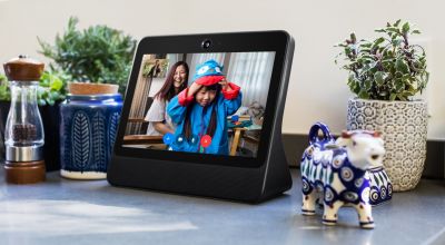 Facebook announces first hardware device – a video calling screen