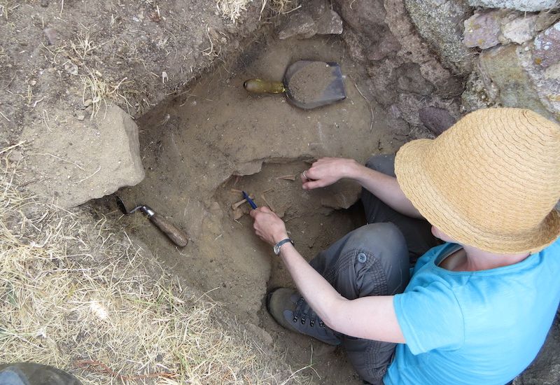 Archaeologists discover baby skeleton in Alderney