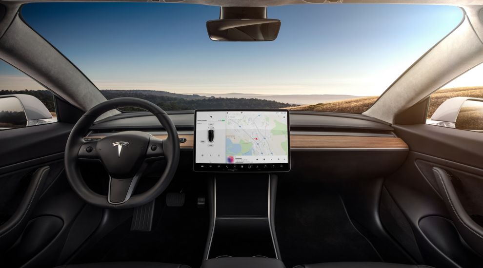 Elon Musk wants to turn your car into a video game console