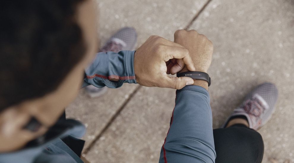 Fitness trackers could give doctors clearer picture of cancer patients’ health